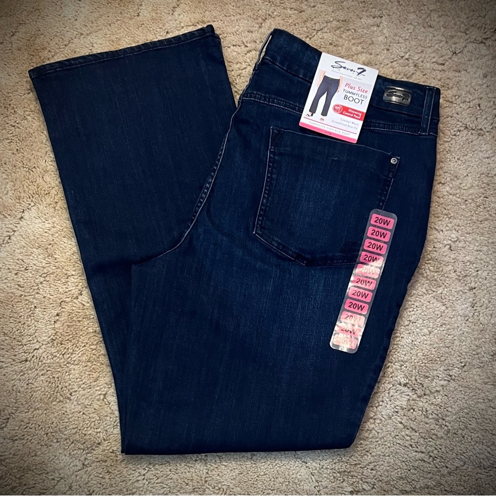 Seven7 Womens Plus Size Tummyless High Rise Bootcut Jeans.  Size 20W